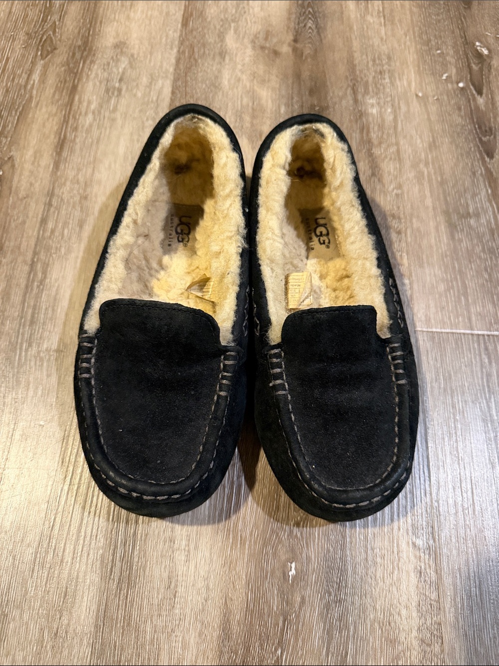 UGG Men's Black Suede Shearling-Lined Moccasin